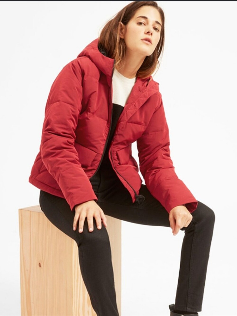 Everlane Cropped Puffer in Red Size Small